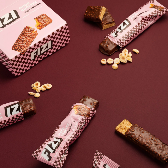 Batonėlis su šokolado glazūra "CRISPY HAZELNUT", be pridėtinio cukraus | Fizi (40 g)