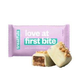 Ekologiškas žemės riešutų ir baltojo šokolado batonėlis LOVE AT FIRST BITE, be glitimo | treatfuls (2x20 g)